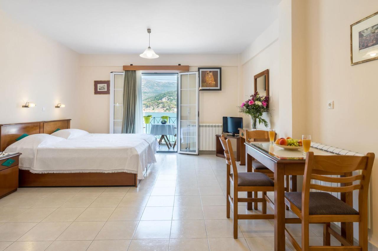 أرغوستولي Rouchotas Apartments المظهر الخارجي الصورة